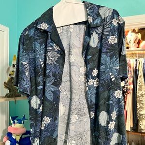 Blue floral rayon shirt sleeve shirt